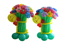 Большой букет ромашек с веселым человечком