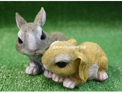 Зайчик с зайчихой  23*14см   0,5кг    полистоун Россия 887/012679