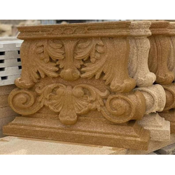 Капитель каменная с узором, завитки