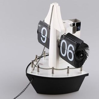 Часы перекидные дизайнерские Корабль черный