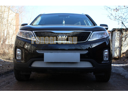 Защита радиатора KIA Sorento 2012- chrome середина PREMIUM