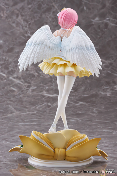 Фигурка 1/7 Итика Накано (Ichika Nakano Angel ver.)