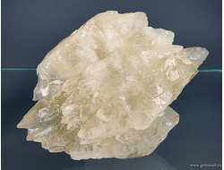 Кальцит, сросток кристаллов. Россия. 125*100*54мм