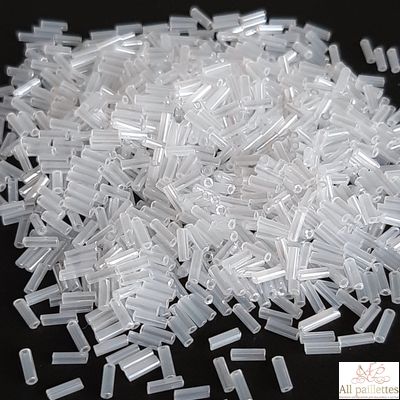 Бисер стеклярус 4х1,3 мм № 57102