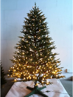 Искусственная елка YR-2012 со встроенной гирляндой