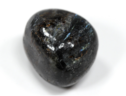 Нуумит, галтовка, Россия (22*18*16 мм, 12,4 г) №28453