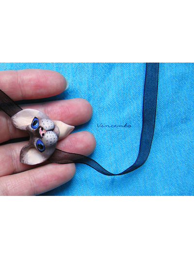 Миниатюрная подвеска &quot;Кошечка с голубыми глазами&quot;