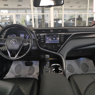 Toyota Camry 2.5 AT, 2019
