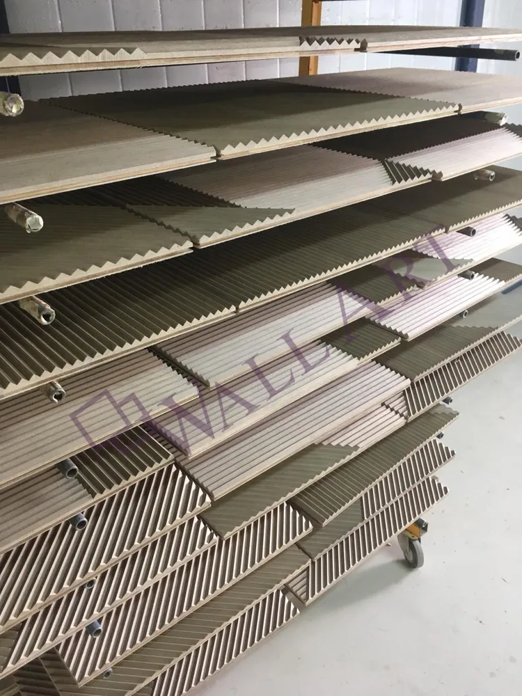 Панели после "малярки", готовы к упаковке и отправке! Мы отправляем заказы по всей России, а бережная упаковка помогает доставить заказ в целостности и сохранности и без единого скола и царапины.