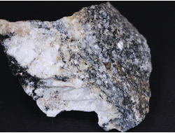 Циркон (кристаллы в породе), Россия, Южный Урал, Вишневые горы (77*55*42 мм, 163 г) №17783