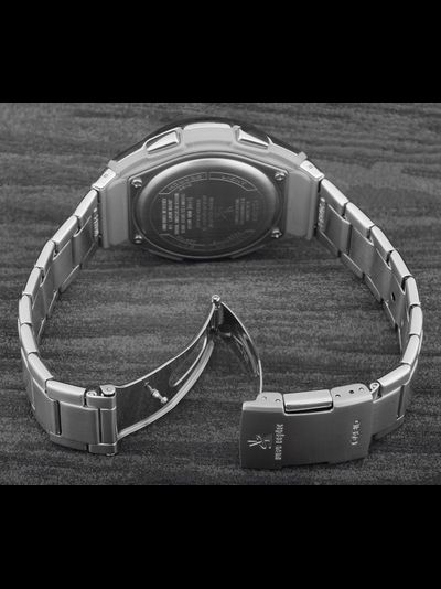 Часы Casio WVA-M650D-1A