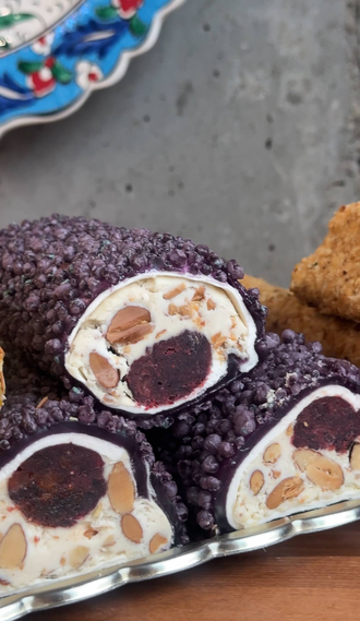 Лукум ежевичный с миндалем,100 гр.