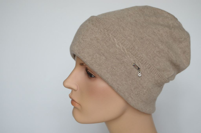 Шапка с отворотом Vizio 1104 CRY бежевая