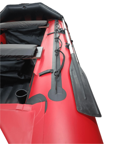 Моторная лодка ДИКИЙ 380 НДНД с тентом красный крепления удочек