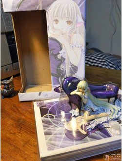 Оригинальная манга Chobits (Чобиты) - Том 7 (Special Edition with Figure) + аниме фигурка