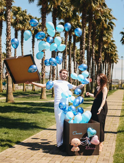 Коробка-сюрприз чёрная на гендер-пати