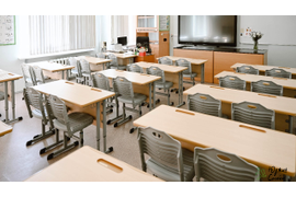 Стул СУ-68-ПР. Пластиковые протекторы на торцах труб