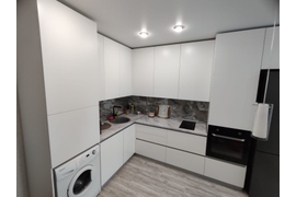 Кухня белая