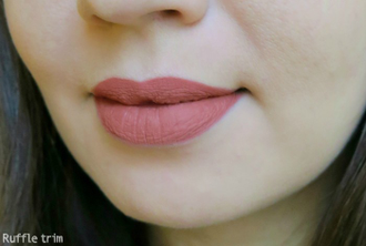 Жидкая матовая помада NYX Lip Lingerie 04 Ruffle Trim
