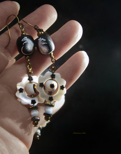 Волшебные серьги с перламутром "Сказка о Снежных Крыльфах", новогодний подарок