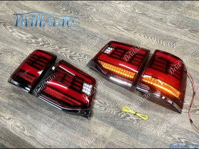 Стопы Toyota Land Cruiser 200 15-21 БЕГАЮЩИЕ красные