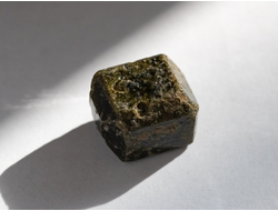 Вилуит, кристалл, Якутия (17*13*13 мм, 8 г) №18714