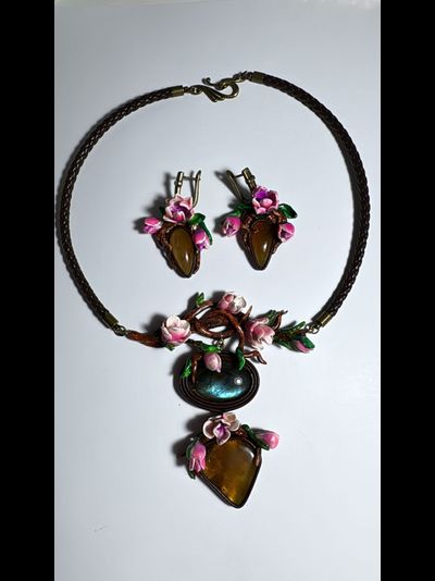 комплект с янтарем