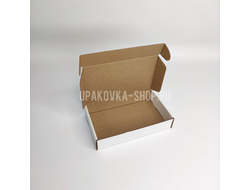 Коробка с откидной крышкой 182*115*35 мм БЕЛЫЙ