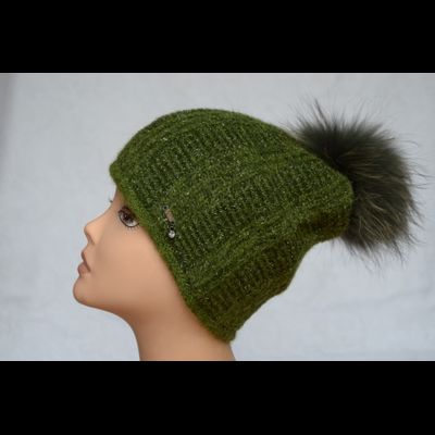 Стильная женская шапка с помпоном Vizio Италия 6467 зеленая фото