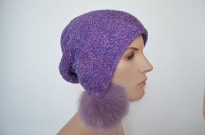 Итальянская шапка с помпонами фуксия