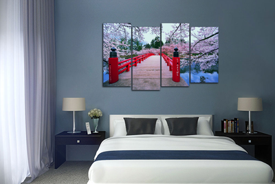 Модульная картина "Цветущий мостик. Сакура"