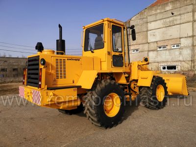 Фронтальный погрузчик Амкодор 333 (с удлинённой стрелой)