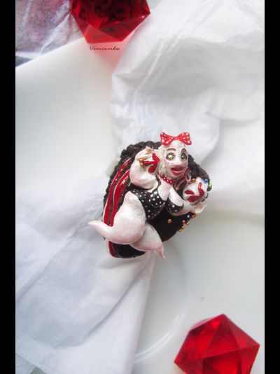 Пин-ап кольцо "Утро Фифеи" с вкусным тортиком