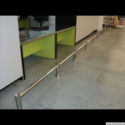 Защита прилавков и торгового оборудования от тележек. Отбойники из нержавейки