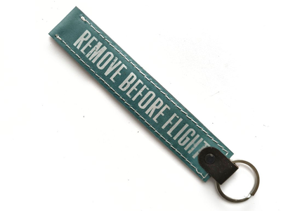 Брелок-ремувка с принтом "Малолетний дебил"