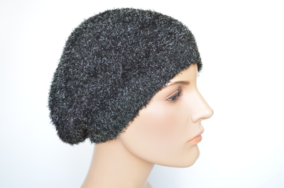 Женский вязаный берет 2025 год