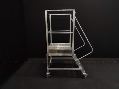 Лестница с площадкой ЛС-0.72