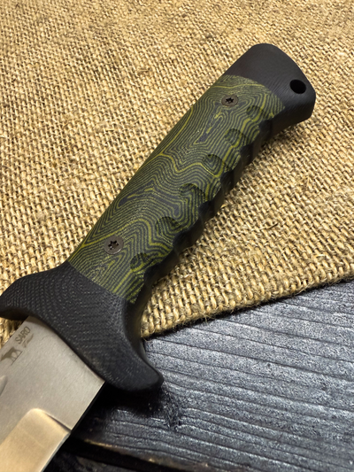 Подарочный нож 6Х9С сталь VG-10, рукоять комбинированная G10 и микарта зеленая