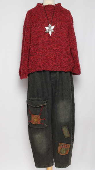 Джинсы "Аппликации " лепестки, квадраты р.46-52