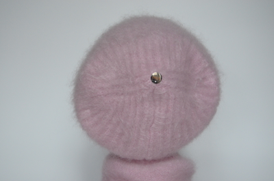 Мохеровый берет розового цвета женский