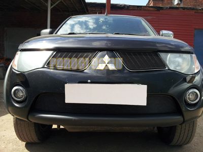 Защита радиатора Mitsubishi L200 2006-2010 black верх