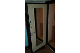 установка дверей Бульдорс с зеркалом г.Владимир компания Найс-окна