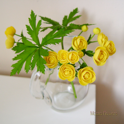 Букет "Лесные купавки".