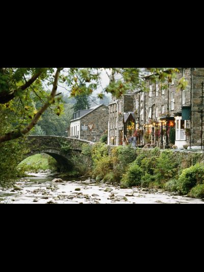 Купить греющую картину с фото мост и магазин Англия