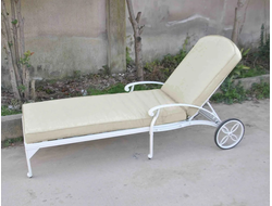 Шезлонг из литого алюминия Bernie