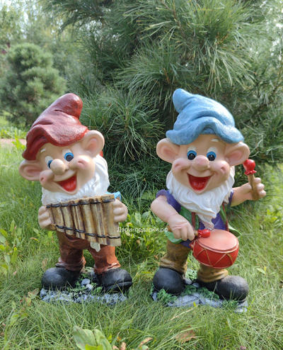 Гном музыкант с барабаном 43*23см   2кг   полистоун Россия  2579/091037-2*
