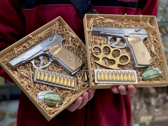 Шоколадный набор - Пистолет и Кастет Арт 4.241 Бельгийский шоколад