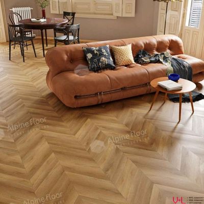 SРС ламинат Alpine Floor Сhеvrоn Баварский Лес ЕСО 18-18 МС 43 класс толщина 5.0 мм с фаской замковый 1.6764 м2
