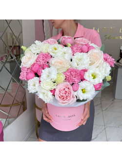 Букет в шляпной коробке микс цветов S+ №4