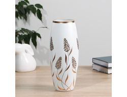 Ваза стеклянная белая, высота 26 см